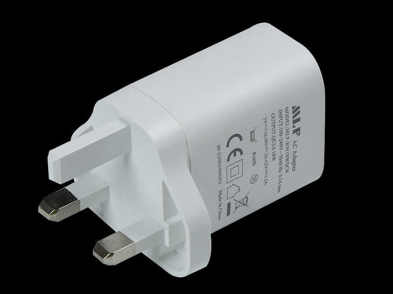 B36 QC3.018W 英规快充开云球赛_开云(中国)
