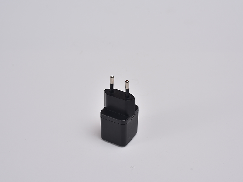 B46 GaN30W PD20W开云球赛_开云(中国)